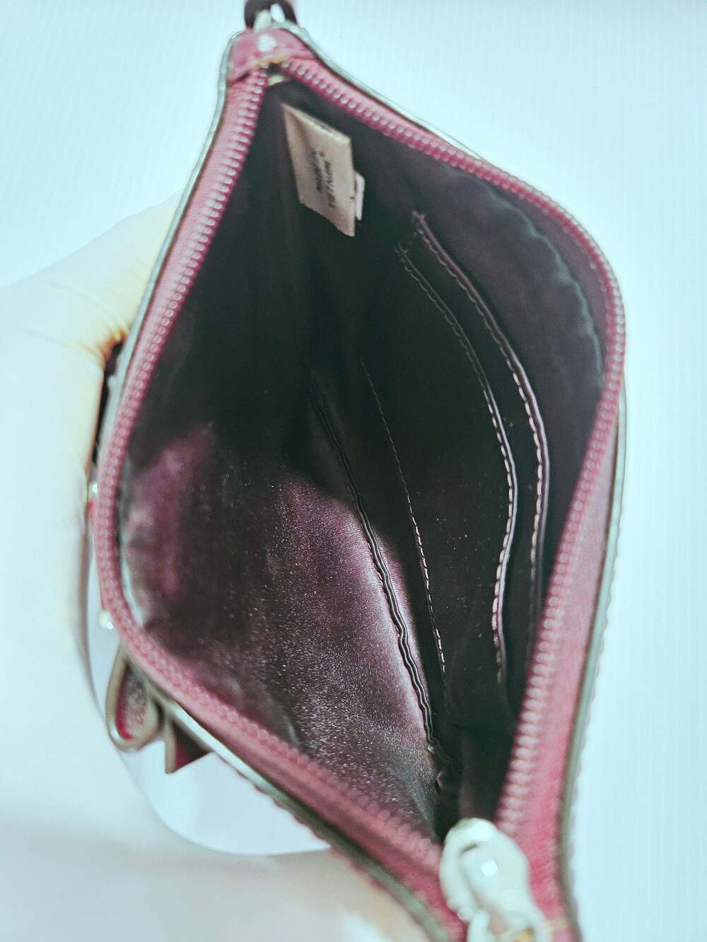 Coach Burgundy Crossgrain Leather Bow Wristlet EUC - Picture 16 of 16